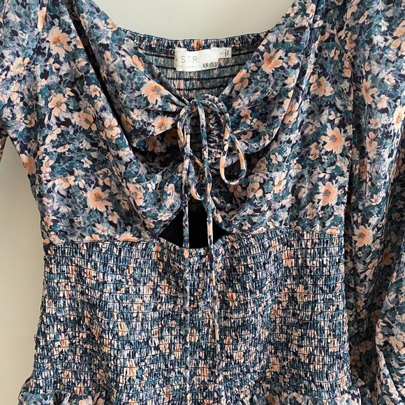 ASTR The Label Long Sleeve Dress (Marietta Dress) - Picture 3 of 4